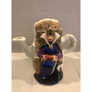 EVIL QUEEN FROM‎ SNOW WHITE DISNEY VILLAINS ALTER EGO TEAPOT COLLECTION 5" Tall